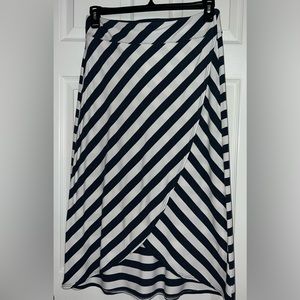 ATHLETA LADIES SKIRT